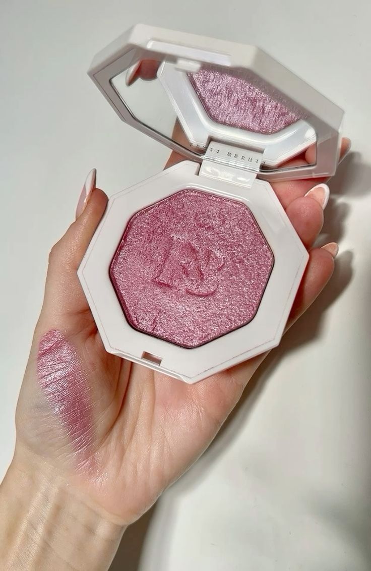 Fenty Beauty Killawatt Freestyle Highlighter - Watta Brat