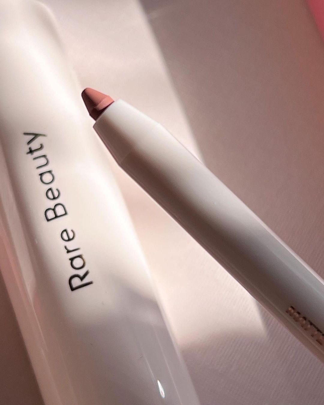 Unboxed - Rare Kind Words Matte Lip Liner