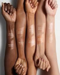 Fenty Beauty - Eaze Drop'lit All-Over Face Glow Enhancer